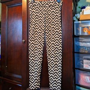 🎉BOGO FREE🎉 VS Pink Trippy Geometric Leggings